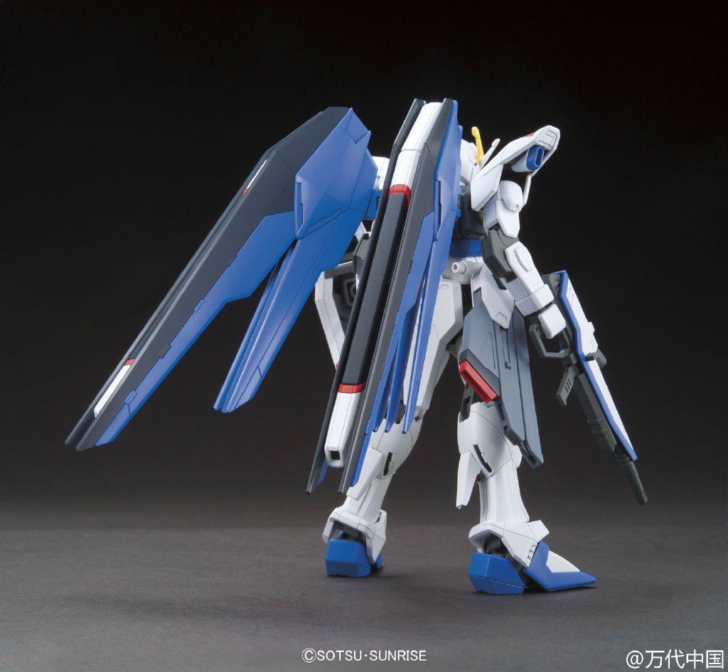 HGCE 1/144  Freedom Gundam (Revive Ver.)