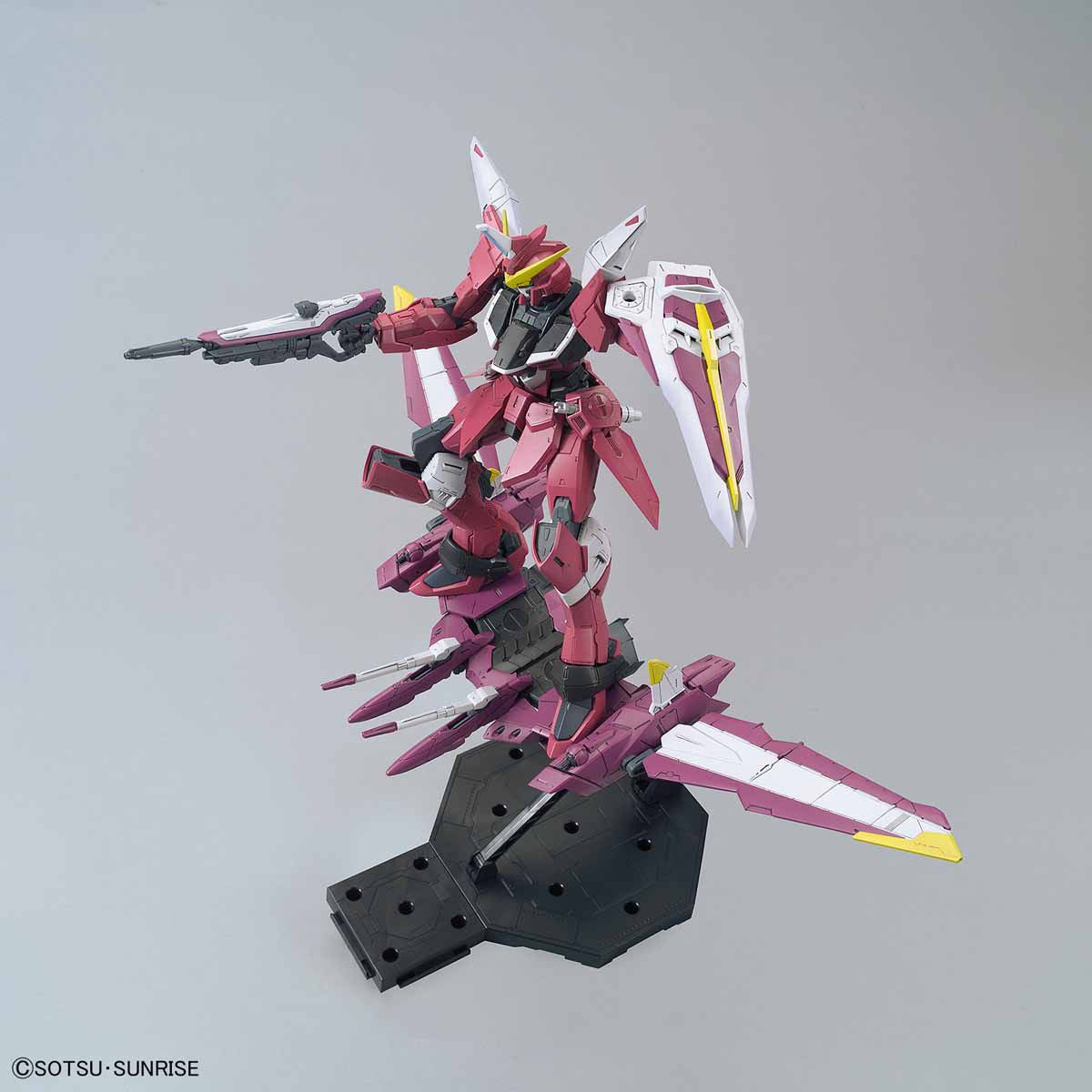 MG 1/100 Justice Gundam - Master Grade Mobile Suit Gundam SEED Destiny | Glacier Hobbies