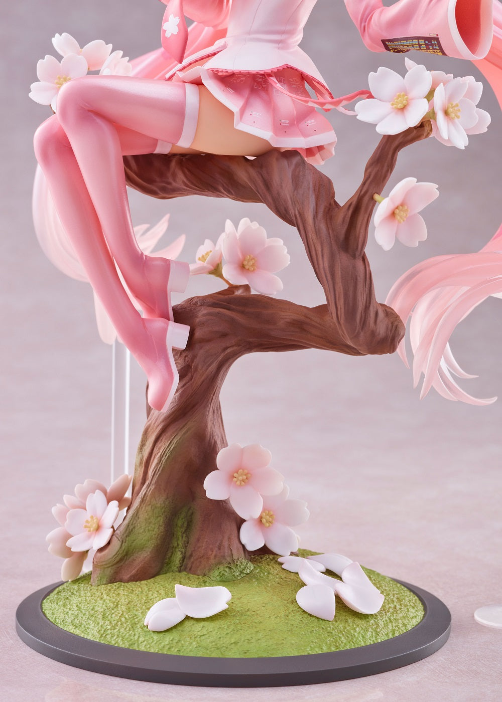 [PREORDER] Spiritale by TAITO Sakura Miku ~ Sakura Fairy ver. ~ 1/7 scale figure - Glacier Hobbies - Taito